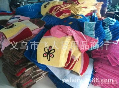 【花仙女浙江地墊地毯門(mén)墊批發(fā)/金華植絨地墊印花地墊廠(chǎng)家直銷(xiāo)】義烏市飛人日用品商行 - 產(chǎn)品庫(kù)